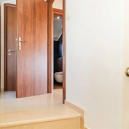 Marina Pool 3 Bedrooms 8 Guests