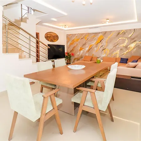 Marina Pool 3 Bedrooms 8 Guests Chaniotis