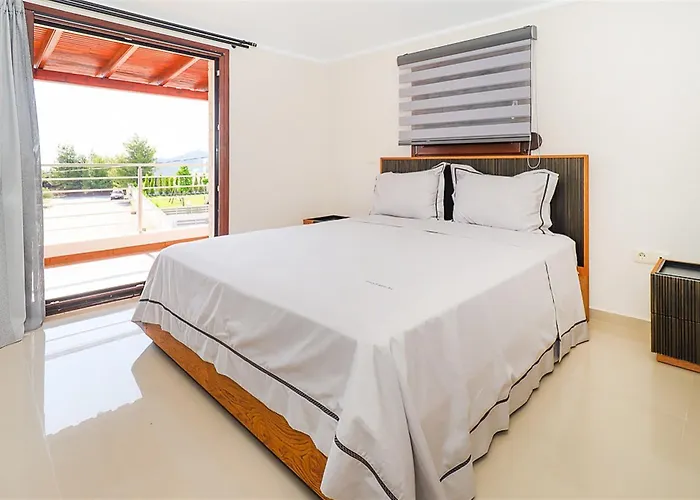 Casa de Férias Marina Pool 3 Bedrooms 8 Guests Chaniotis