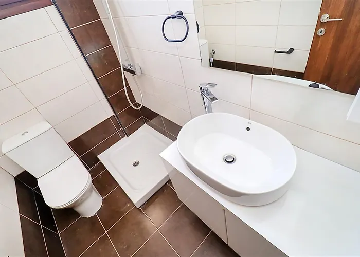 Prázdninový dům Marina Pool 3 Bedrooms 8 Guests *