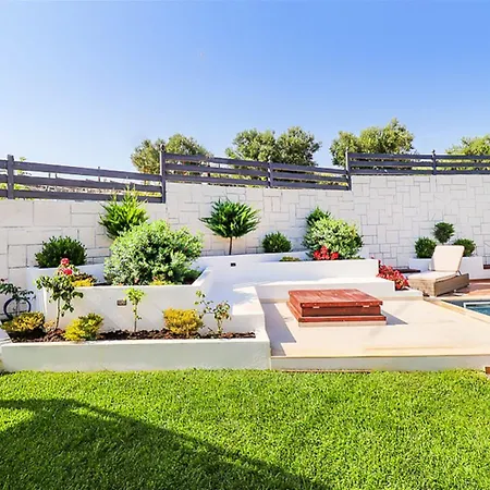 بيت للعطل Marina Pool 3 Bedrooms 8 Guests