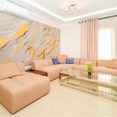 Marina Pool 3 Bedrooms 8 Guests بيت للعطل