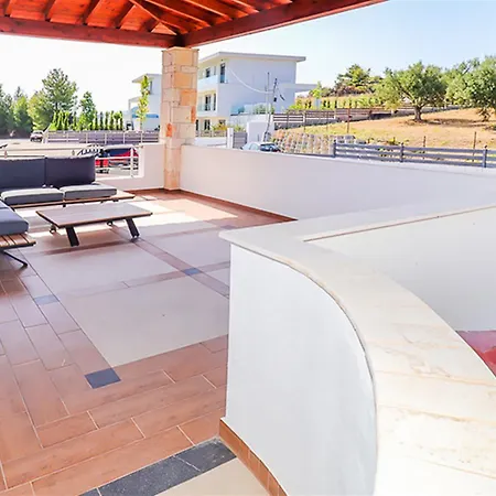 Marina Pool 3 Bedrooms 8 Guests Ханиоти