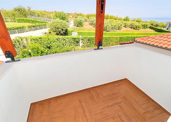 Casa vacanze Marina Pool 3 Bedrooms 8 Guests Hanioti